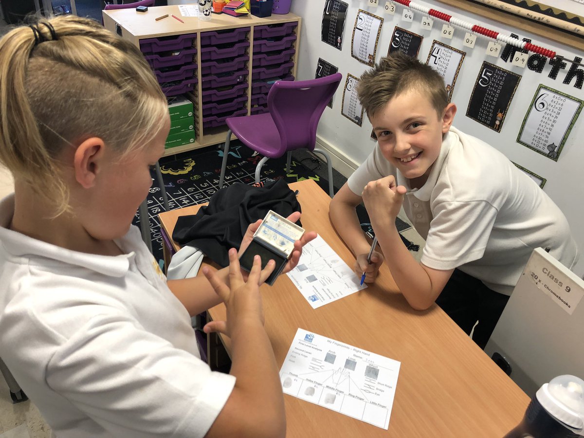 Thank you <a href="/hands_science/">Hands-On-Science</a> for a brilliantly informative STEM workshop today! From finding out how our hearts worked to the science behind a finger print, it was a really informative day. Diolch 😃 <a href="/EFLC_Primary/">Ebbw Fawr 3-16 Primary Phase</a>