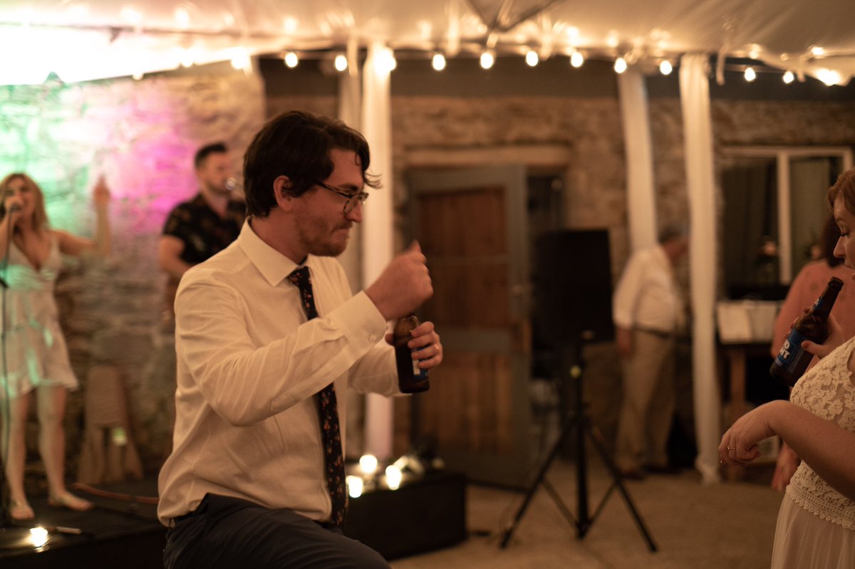 7695Live's tweet photo. Nashville Music City is the perfect place for a relaxed, elegant wedding.  

Friends and family can always use a little time and space to get to know their new in-laws

Read more here: https://t.co/EfemQIS9Kj

Photo credit John Mofield courtesy Lavigne wedding

#venue #nashville https://t.co/iFebqgtT30