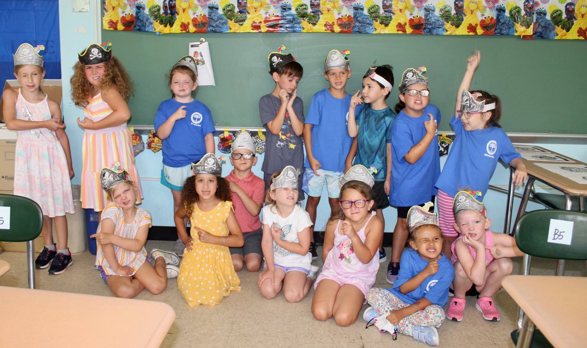 WeAreHTSD's tweet photo. 📣 TODAY in Hamilton @ Summer Camp! ☀️

It's Day 2️⃣ of Camp and our Campers are BUSY!

@ScottRRocco @HTSDSecondary @LauraGeltch @HTSD_Reynolds 
#HTSD #HTSDPride https://t.co/8pqSntwCxh
