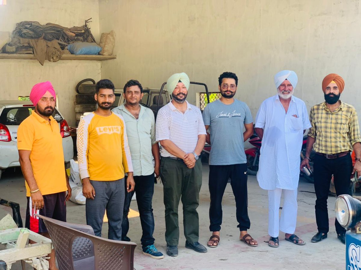 9 जुलाई दिन  शनिवार को को जनपद अमरोहा के जनता इंटर कॉलेज मूढाखेडा में रालोद अध्यक्ष व राज्यसभा सांसद माननीय  चौधरी जयंत सिंह जी के नेतृत्व में होने वाली युवा पंचायत के धनौरा के चान्द्रा फार्म में जनसंपर्क कर लोगों से अधिक से अधिक संख्या में युवा पंचायत में पहुंचने की अपील की l