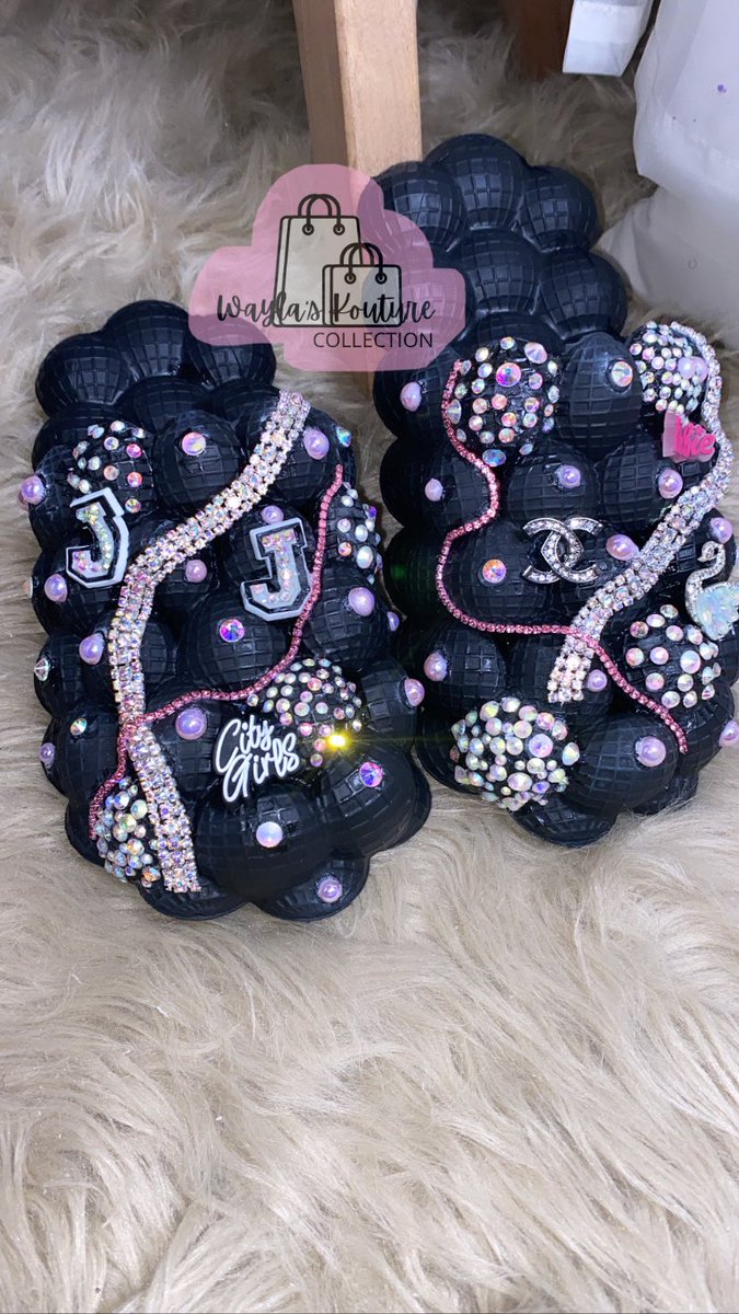waylaskouture's tweet photo. #BUBBLECROCSπ https://t.co/AXF62IscfG