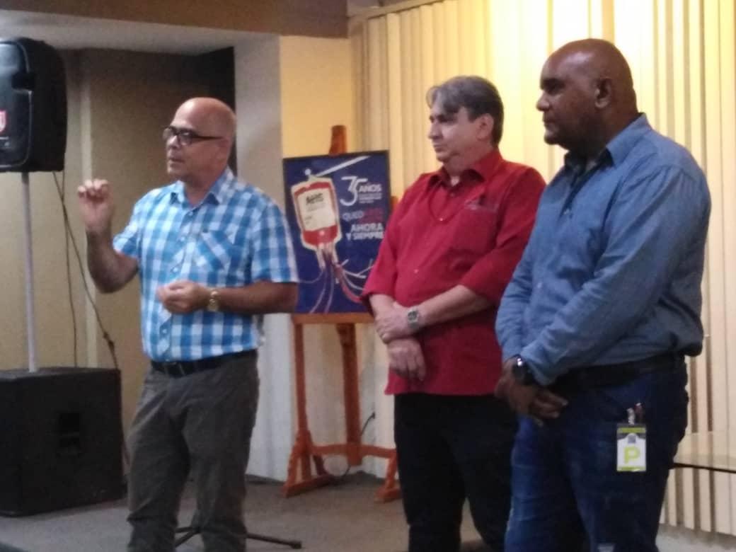 El Canal Multivisión cumple 14 años siempre con sus múltiples miradas al universo. Felicidades colegas de una fiel televidente. #CubaEsCultura <a href="/alfonso_noya/">Alfonso Noya Martínez🇨🇺</a> @IcrtCuba <a href="/_Multivision_/">Canal Multivisión Oficial</a>