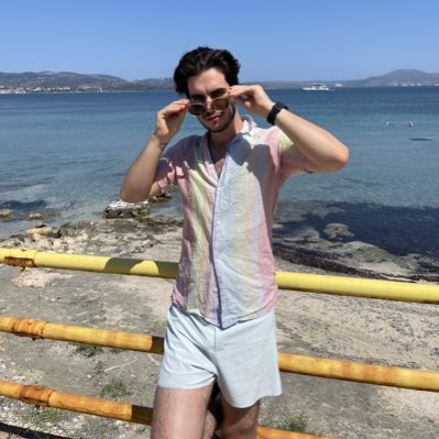 kleinsquad's tweet photo. #NewProfilePic https://t.co/SkrLhGtwiX