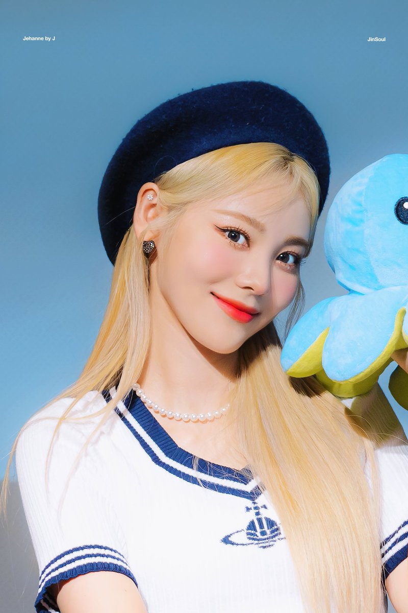 jehanneloona's tweet photo. 220701 #이달의소녀 #LOONA #진솔 #JinSoul 
by J https://t.co/AU1SeG2Rfh
