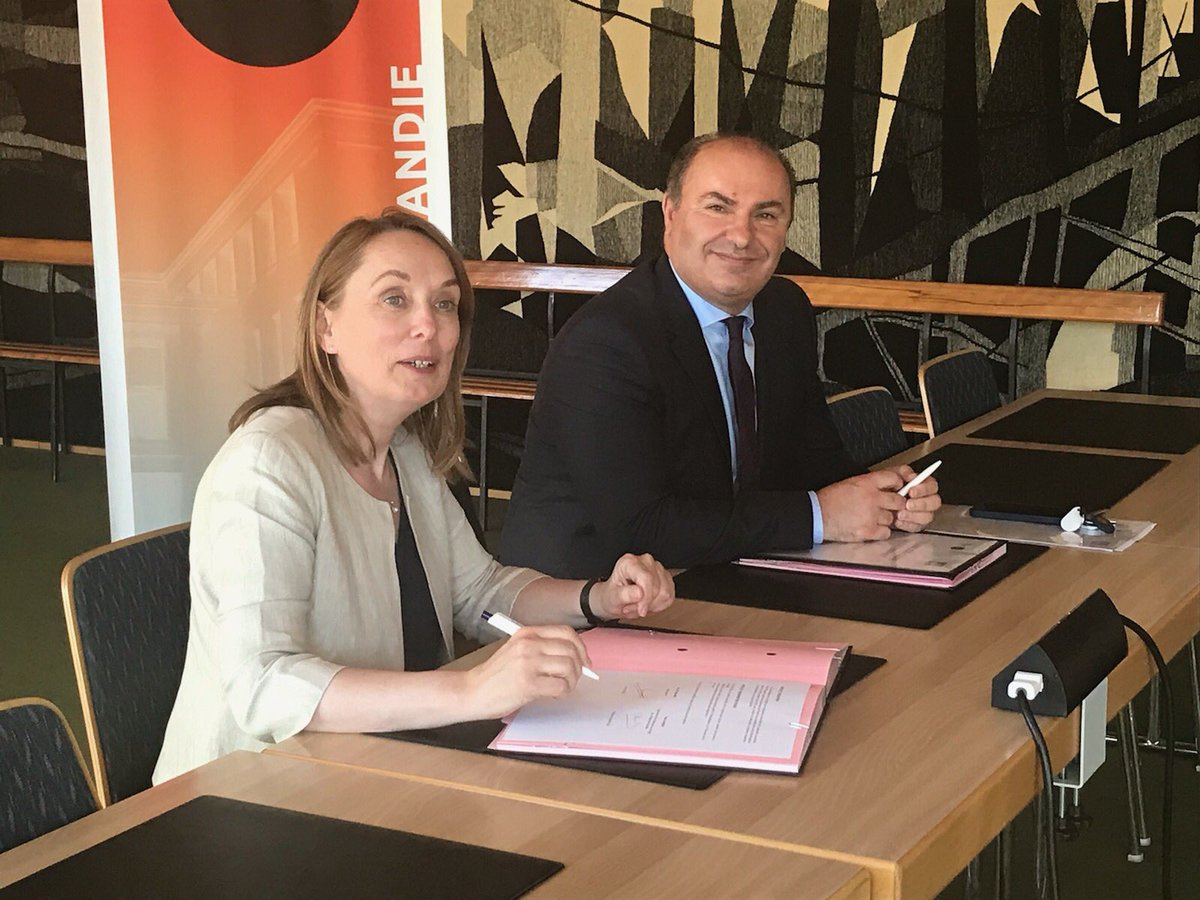 Signature de la convention de partenariat entre <a href="/MgenNormandie/">MGEN Normandie</a> et <a href="/Universite_Caen/">Université de Caen Normandie</a>. Une collaboration renforcée au bénéfice des personnels et des étudiants en #prevention #protectionsociale #QVT  @groupe_mgen <a href="/Universite_Caen/">Université de Caen Normandie</a> <a href="/Lamri_ADOUI/">Lamri ADOUI</a> @CampartSandy