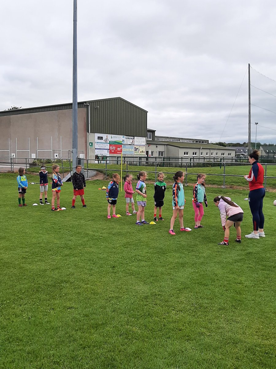 InchRovers's tweet photo. Here are some more pics from @CorkLGFA summer camp day 3. There learning so many new skills from the girls. ๐๐ต๐ช. It's great to have these camps back again.. #happyfuntimes. @eastcorklgf https://t.co/eTM6rH8SKq