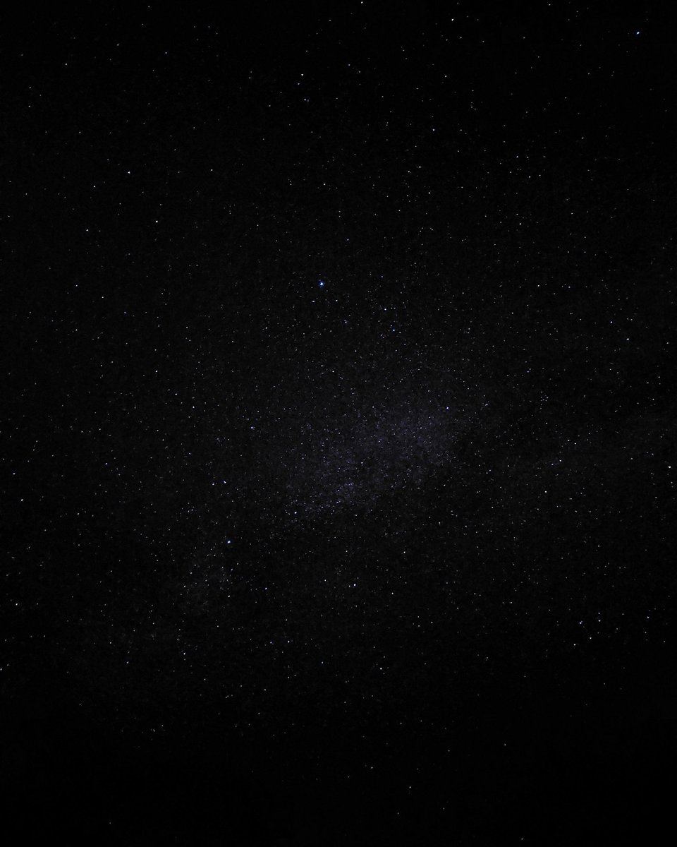 electricity went out and suddenly there was pitch black darkness everywhere in the fairymeadows. i was lying on the grass looking into the sky and yk what i saw? this.