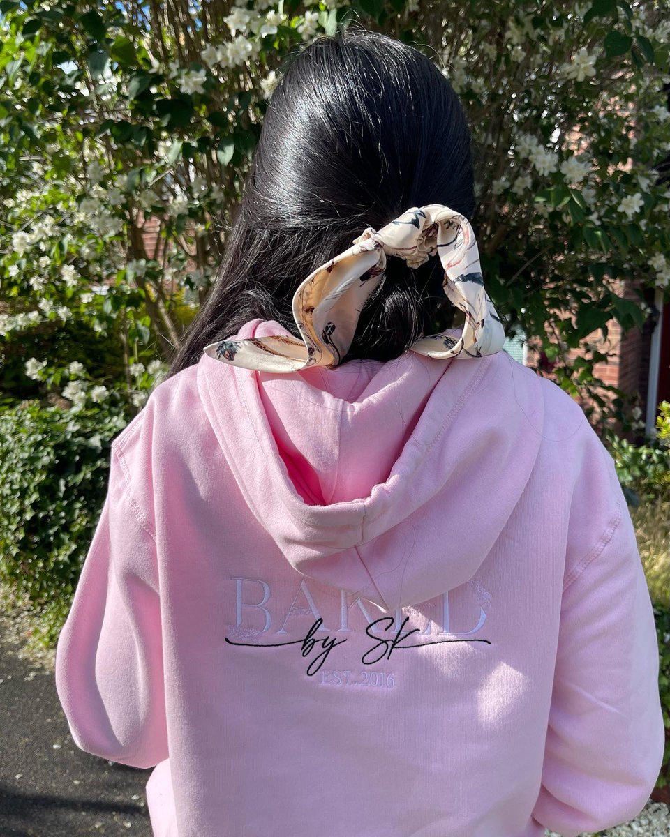 Bakedbysk's tweet photo. ✨ the cutest custom made hoody
#BBSK #HowIlikeMine #ForPeopleWhoLoveCake 🌸 https://t.co/8afM8yFODB