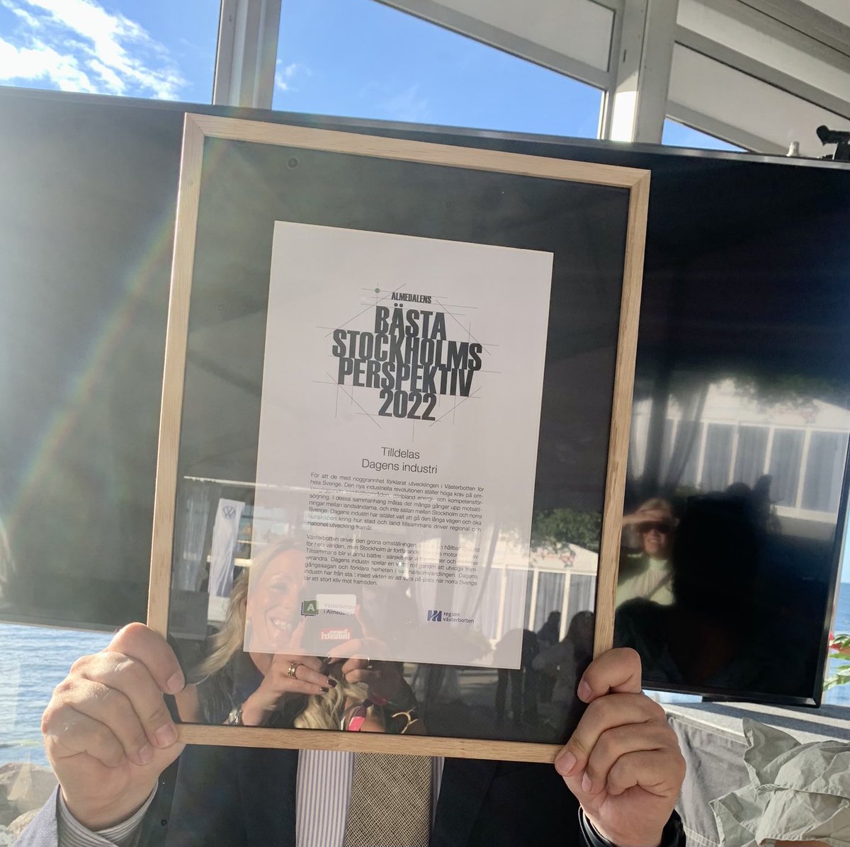 Kvällens pris. ⁦<a href="/dagensindustri/">Dagens industri</a>⁩ ❤️ Västerbotten. El hur ⁦⁦@Jkarrman⁩! Well done!