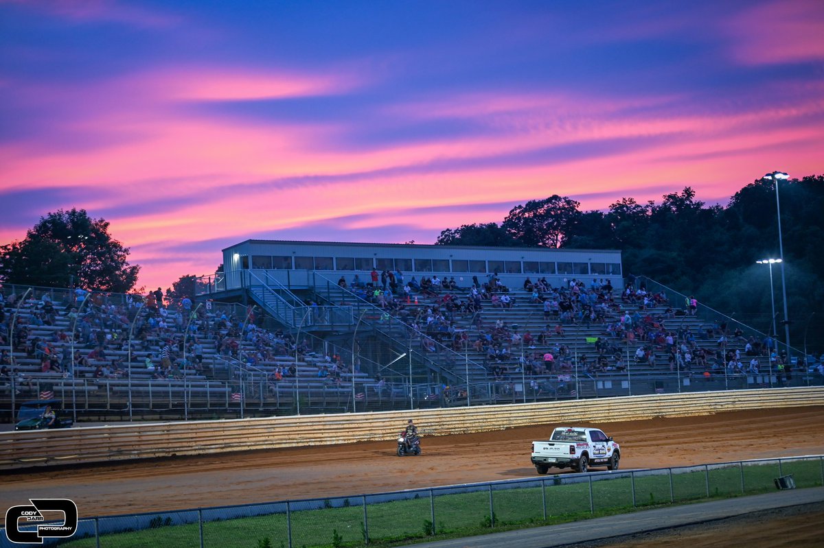 Purple Haze...
.
@PortRoyalSpdway
.
#portroyalspeedway #speedpalace