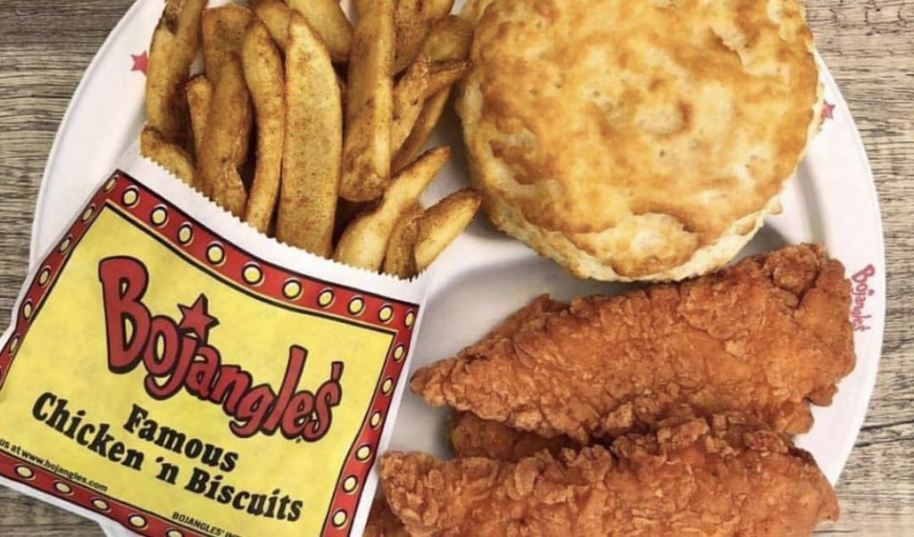 NCmuseumhistory's tweet image. Today is a fantastic day in history. 🍗

#OnThisDay in 1977, the first ever @Bojangles opened in Charlotte, North Carolina! 👏
