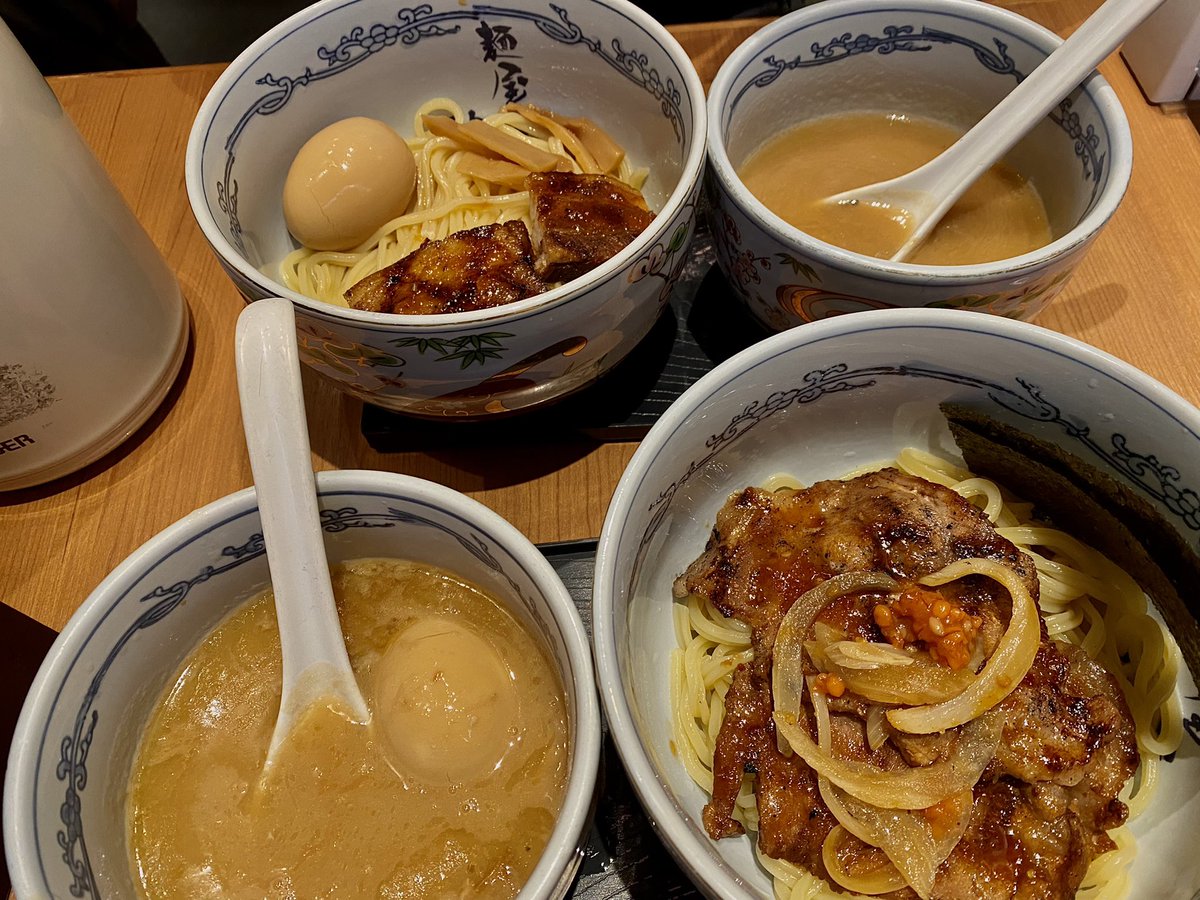 colaaaaoo's tweet photo. 食完沾麵唔夠飽肚想唔想食埋下面😗 https://t.co/mGsYJiMyks