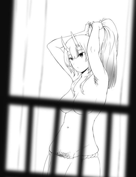 シャワー前に髪を結ぶ😈 