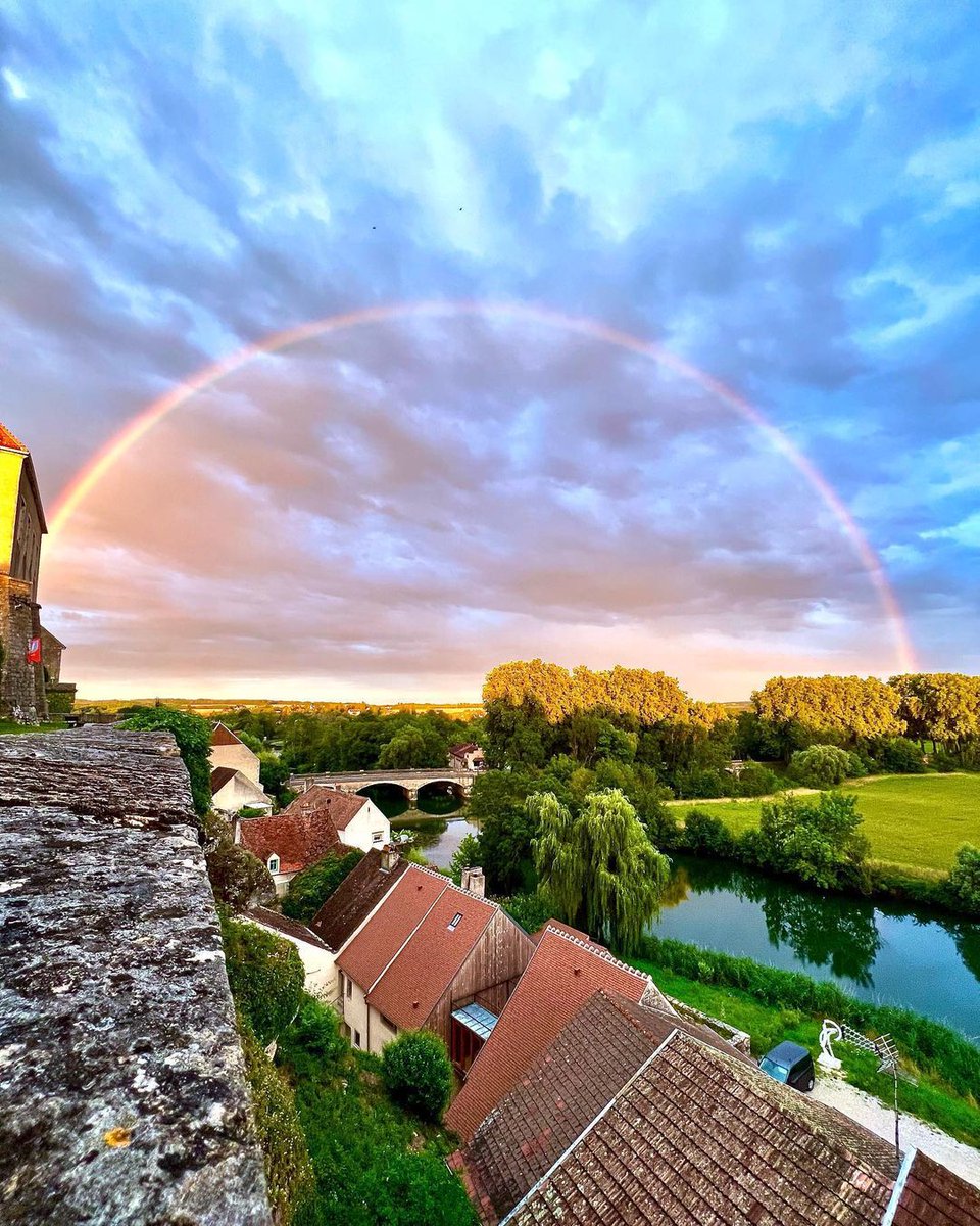 Les Plus Beaux Villages de France tweet media