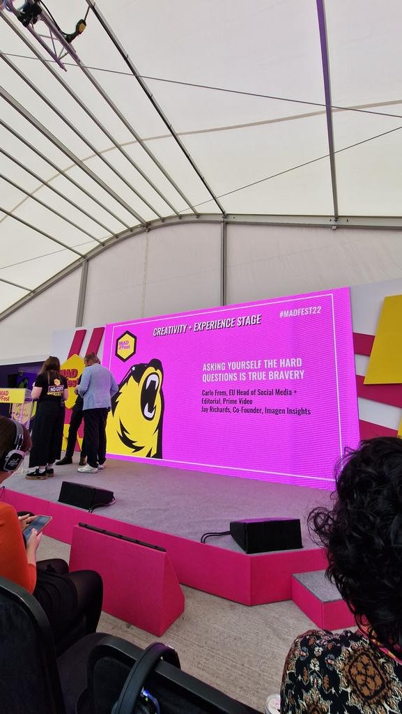 Rads_Chand's tweet photo. Such a fab day so far at Day 2 of @MADFESTLONDON 
Feed me all the Digi Marketing inspo plsss
💫🤩📖 https://t.co/V7i1s5syfB