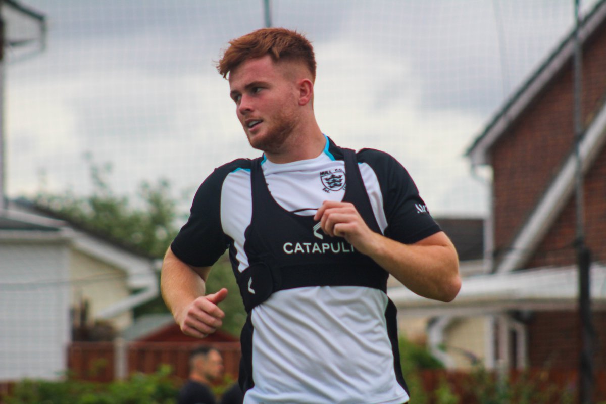 hullfcofficial's tweet photo. 📸 Our trio of loanees have arrived and are getting stuck in at the Jacuzzi® Elite Performance Centre.

⚫️⚪️ #COYH | #JacuzziPerformance https://t.co/OI4xiUZtuV