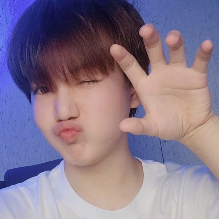 choibyungchpn's tweet photo. ｡° ° ･｡･° ° ｡
･｡  ℬad times and good, i'll always love you kim junkyu 
    ˚ ･｡

#TMSD #TeumeSelcaDay #TreasureMakerSelcaDay #JUNKYU #준규 #TREASURE  #트레저 @treasuremembers https://t.co/Zlgf80A74v