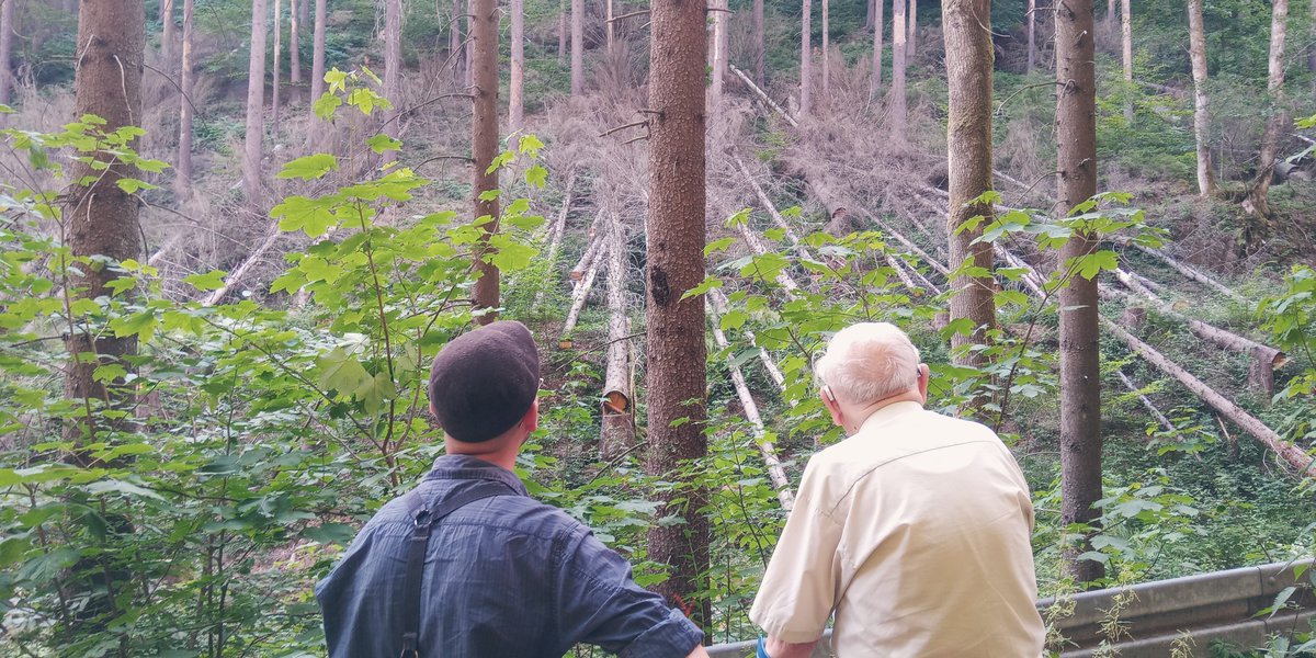 Zusammen mit <a href="/SRB_FAU/">SRB-FAU</a> arbeiten wir weiter zum KPD-Archivfund bei Kohlmühle. Dazu waren wir gestern mit einem Zeitzeugen der im Ort aufgewachsen ist in Kohlmühle, um mehr über den Ort und die Fabrik in dem die KPDGruppe aktiv war, zu erfahren. #Geschichte  bit.ly/3yrwGZI