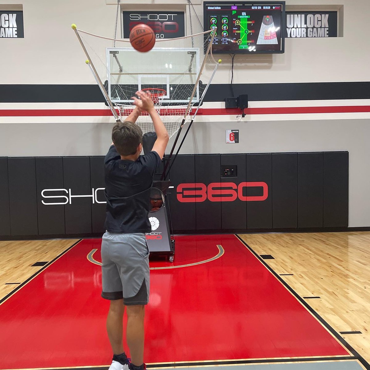 Shoot360Fargo's tweet photo. Congratulations to Michael Gullicks on reaching 10K Shots Made‼️We are continually amazed by the work ethic of our members and Michael is a perfect example‼️ Let’s go, Michael‼️ #shoot360fargo #unlockyourgame #getgameready @nodakbasketball https://t.co/ZRSP5E37J5