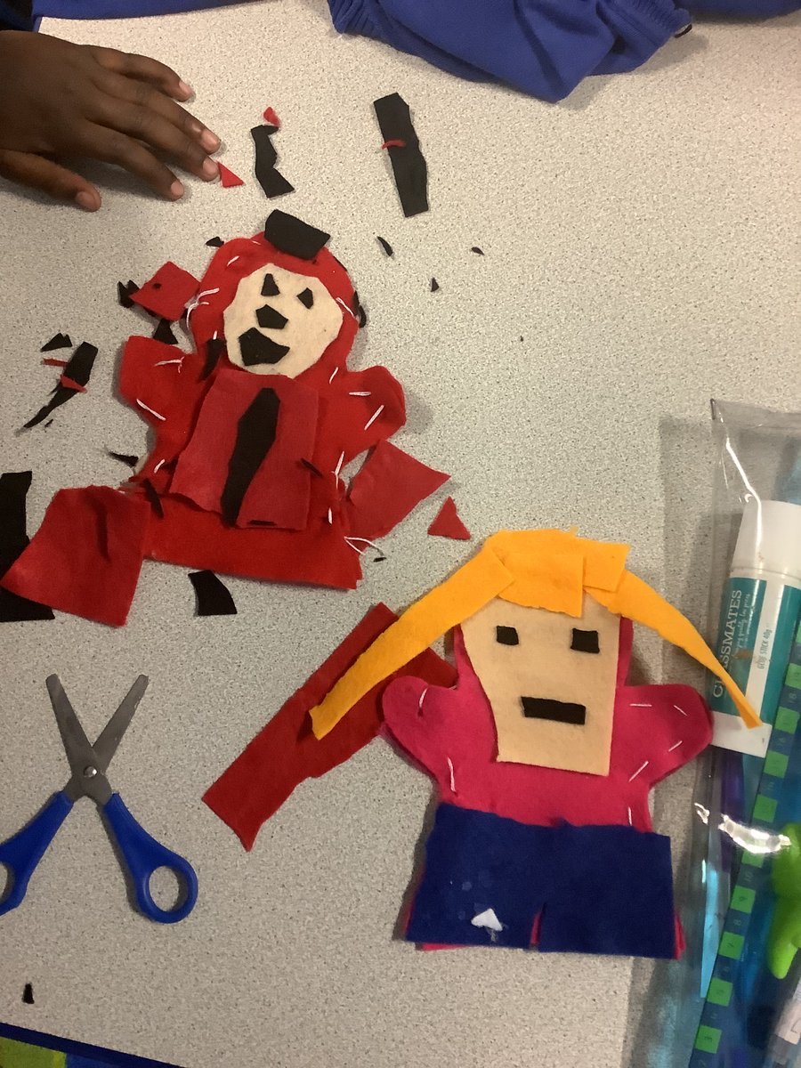 MulberryWbp's tweet photo. Our puppets are coming to life, everyone is designing their outfits today! https://t.co/14tNijN23A