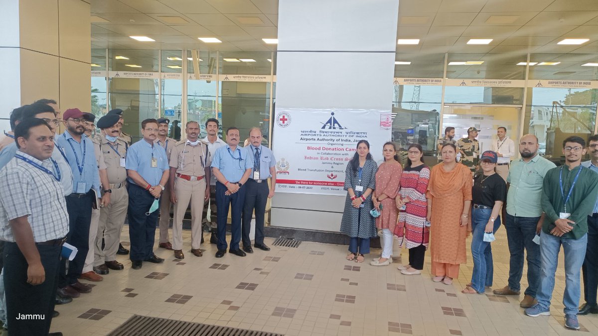 aaijammuairport's tweet photo. In collaboration with the Indian Red Cross Society, Jammu Region and Blood Transfusion Department, GMCH, Jammu, a Blood Donation Camp was organised by AAI, Jammu Airport. A total of 39 participants from AAI, CISF, Airlines and other stakeholders contributed to this noble cause. https://t.co/DeNkTov4mc