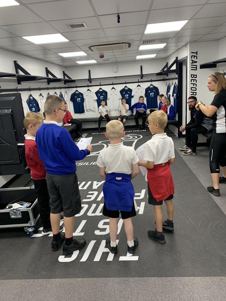 Roe_Farm's tweet photo. Brilliant afternoon out at Pride Park. Children were buzzing with their tour of the stadium after the Poetry Workshop. Got to read out their poems in the home changing rooms, sit in the dugout, go in the players lounge. Thank you @DCCTSuperSchool #COYR https://t.co/bgj5C9DWR8