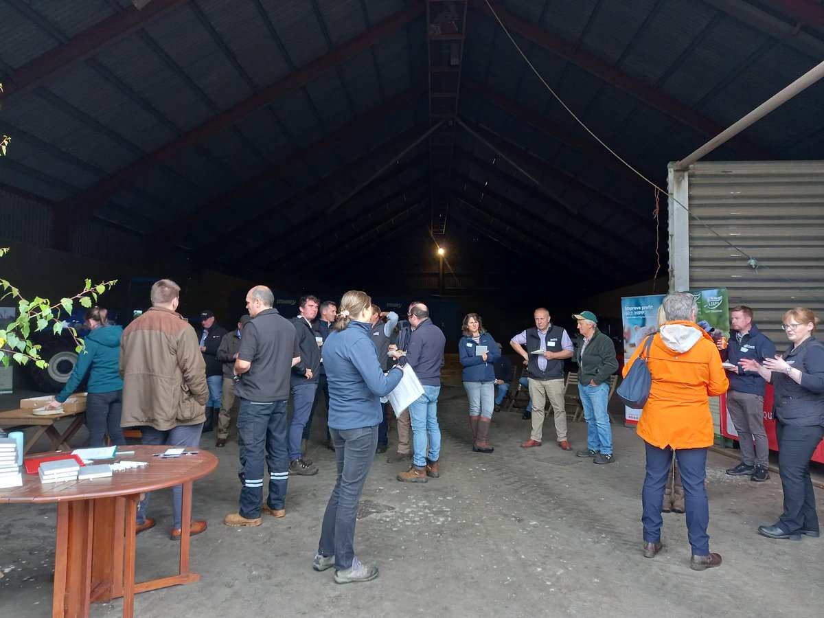 LEAF_Farming's tweet photo. ‼ Breaking‼
HB Farms in Aberdeenshire farmed by the incredible @HarrietERoss &amp; @agronomyben is now officially a LEAF Demonstration Farm 🥳🥂🍾👏
Inspiring, sharing &amp; promoting more #integrated #resilient #sustainable farming. 🚜🐖🌱 
@CortevaUK @VickySRobin @Alicemidmer https://t.co/hwyJzePTbd