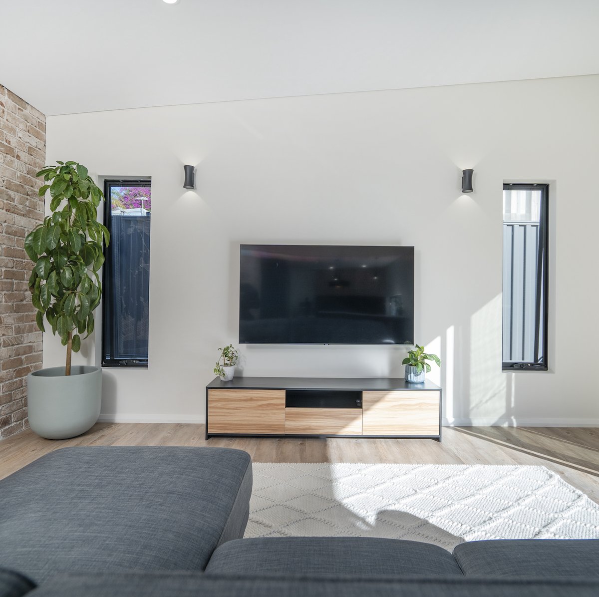 MKBuilding_S's tweet photo. We're here for you from concept to completion. Our in-house customer service experience begins with a consultation, where we look at your goals and how our product can help you achieve them.

To get started https://t.co/SGKMlR3hUb