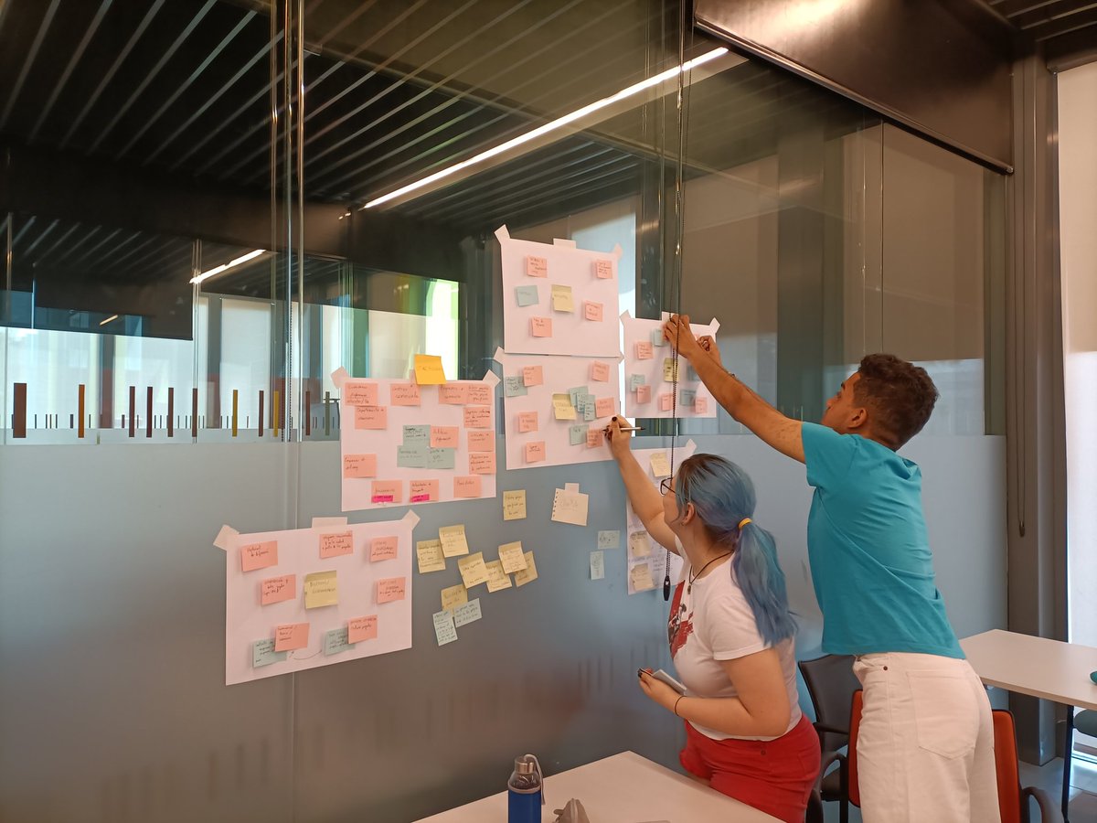Great ideation session today at <a href="/oSocode_es/">oSoc Spain</a> for the <a href="/NetZeroCitiesEU/">NetZeroCities</a> visualisation of indicators, using the <a href="/ai4gov_eu/">AI4Gov_EU</a> toolkit. Stakeholders and their needs identified <a href="/itdupm/">itdUPM</a>