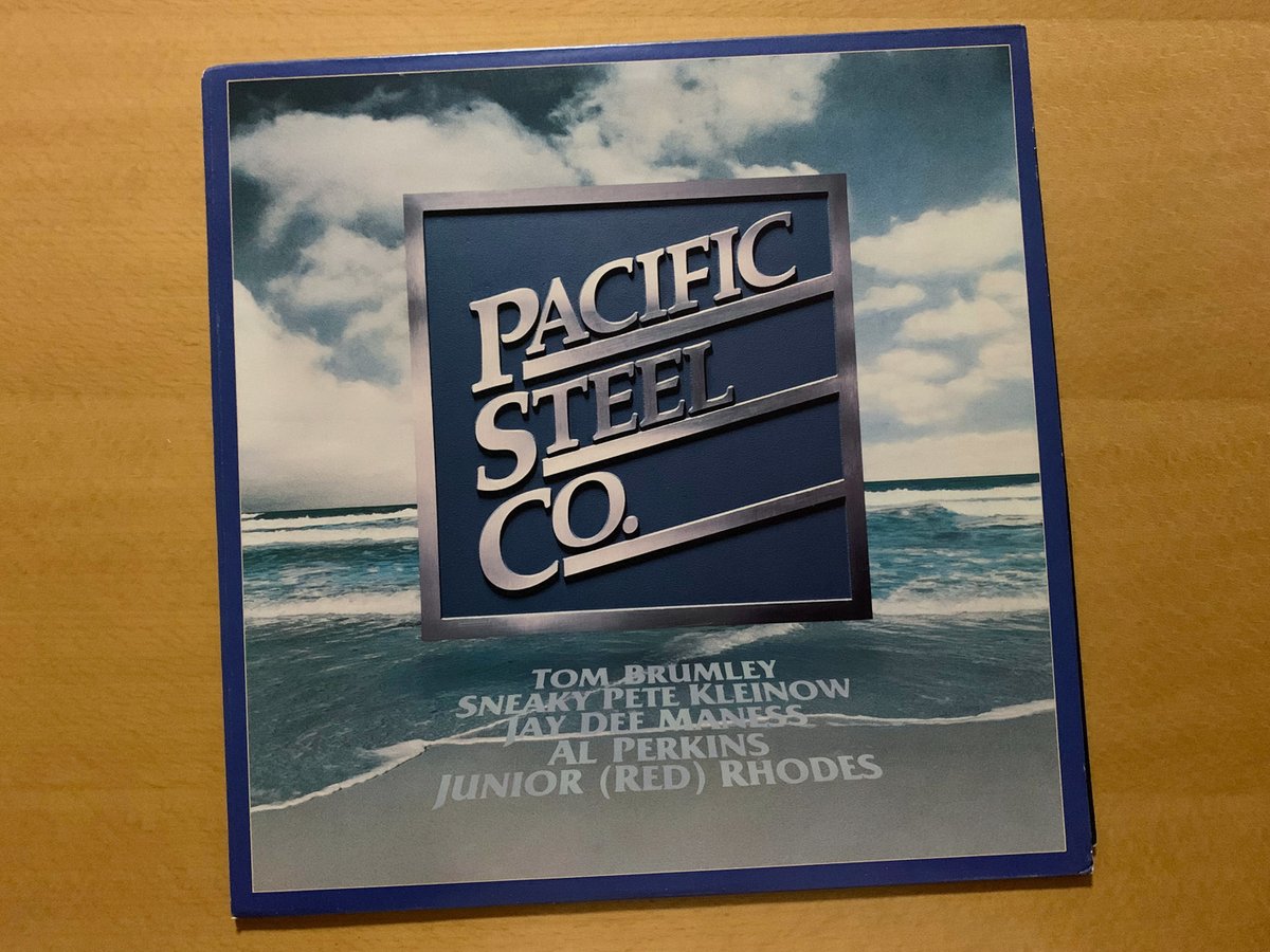 HosonoShotgun's tweet photo. MyCollection408
#PacificSteelCo
#TomBrumley
#SneakyPeteKleinow
#JayDeeManess
#AlPerkins
#JoniorRedRhodes
ペダルスチールギターが招集
ジャケットのプレートは
"太平洋鉄鋼株式会社"って
受けを狙ったような感じか
社長は RedRhodesか
なかなか音源がない
少しは涼しい風を運んでくれると... https://t.co/1PPxDSZTZW