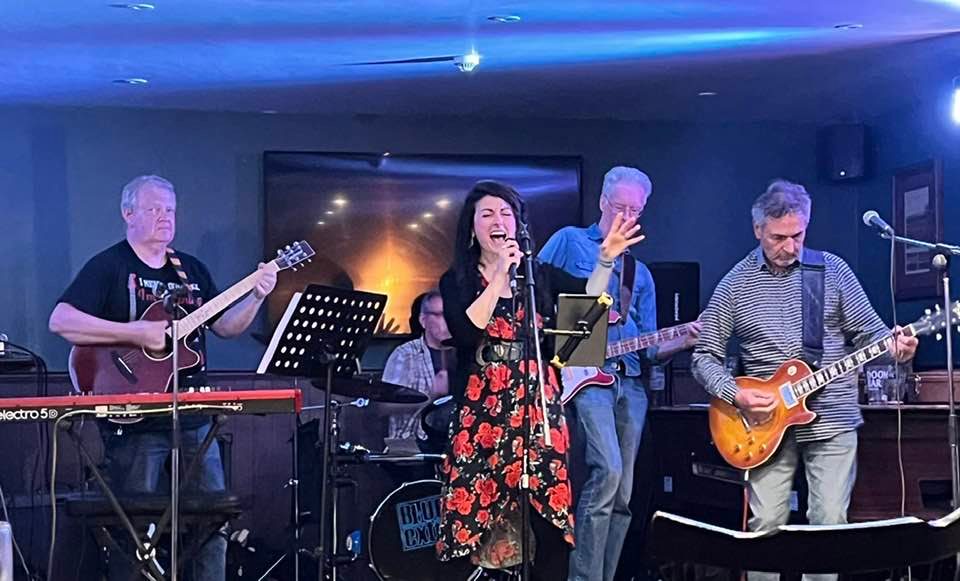Don't miss us at the brilliant Ronnie's Bar in Warwick on Saturday 16th July - last time we played at Ronnie's the place went wild! Such a great venue - see you there!