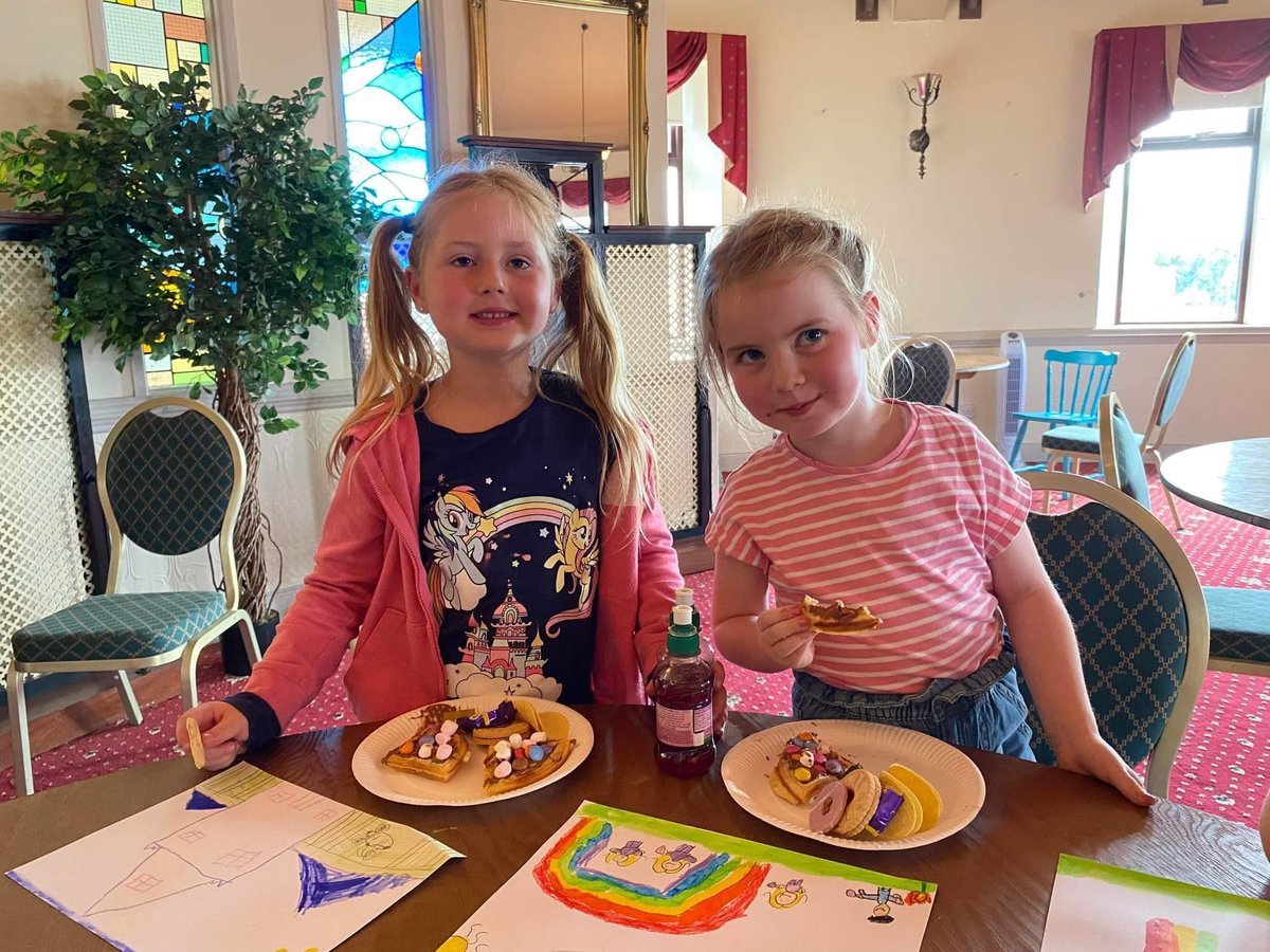 MagheraLink's tweet photo. Our Art class has now finished for the summer 😃 we have had lots of fun enjoying arts and crafts (+some snacks) ☀️🥰 @BBCCiN https://t.co/G9qW2rq88u