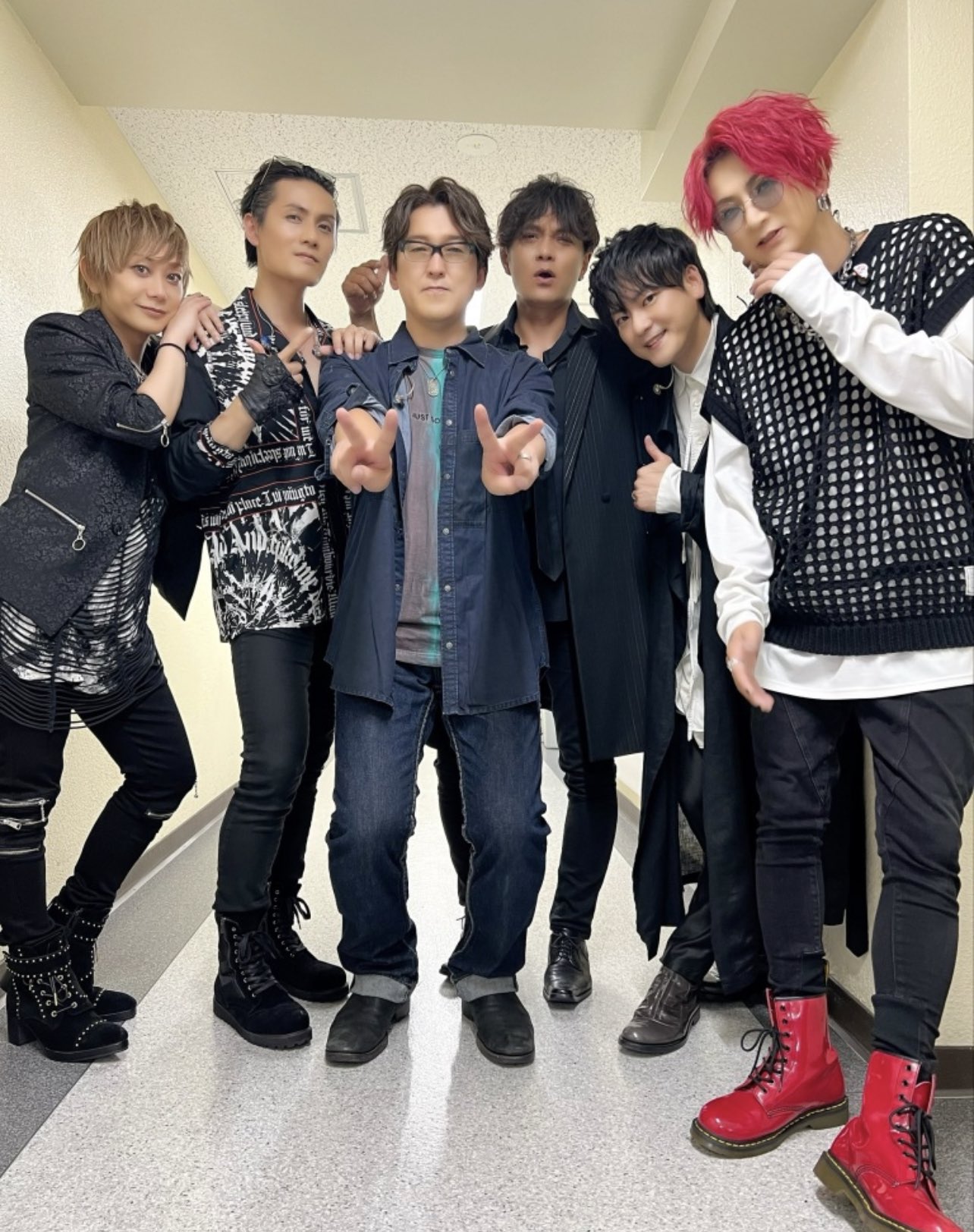 Kimeru いよいよ 本日7月6日 深夜から放送スタート 新テニスの王子様 U 17 World Cup エンディングテーマソングを テニプリアーティスターズ が担当しています 写真 ササキオサムさん アニメの内容はもちろんこと オープンニングソング