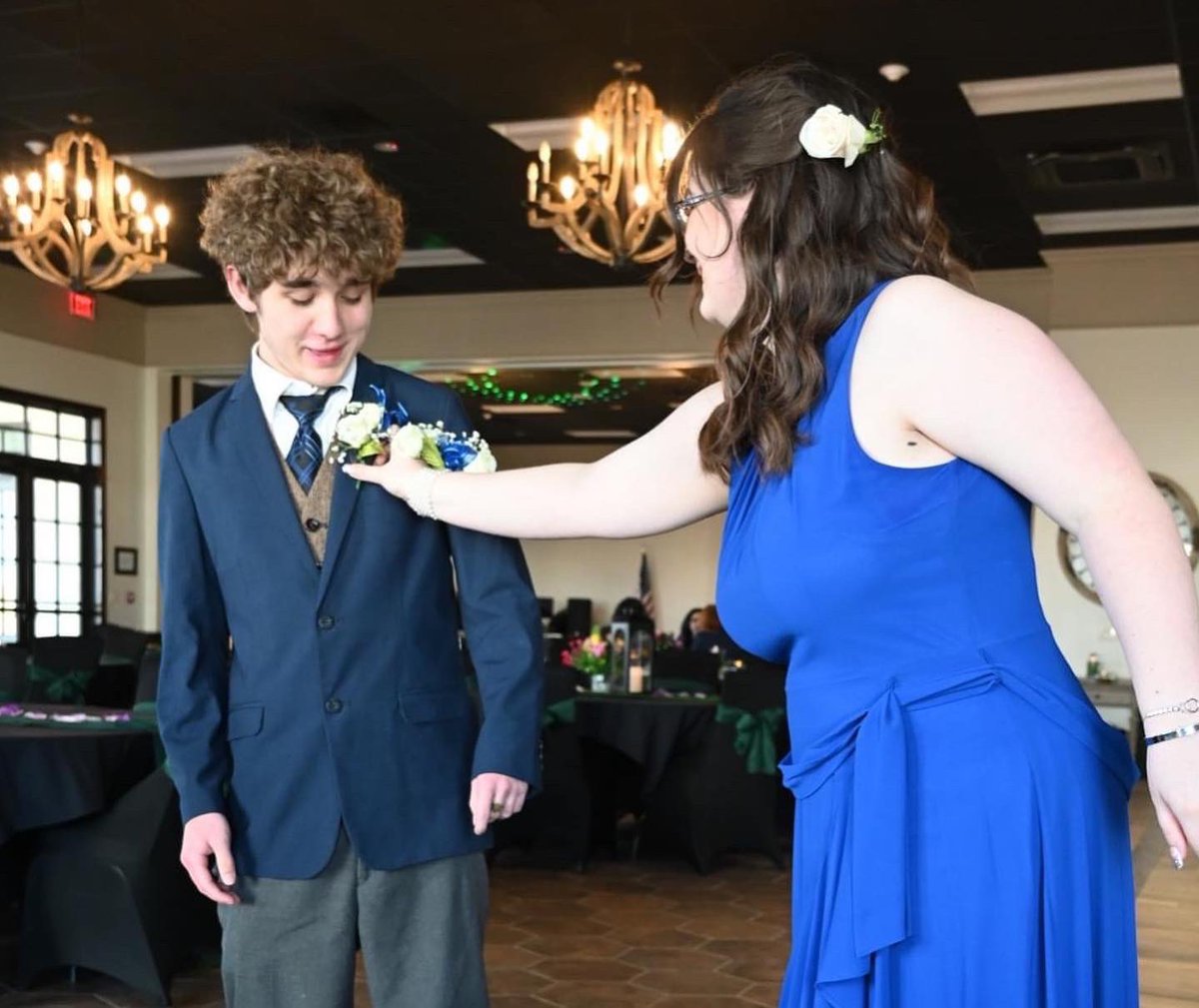 This weeks flashback from our school year is our Senior Prom! The students, staff and parents all did an amazing job in prepping for the prom and making the evening so memorable for our students. 💃🕺

#holycrosschs #holycrossflashback #holycrosscrusaders #holycrossprom #prom22