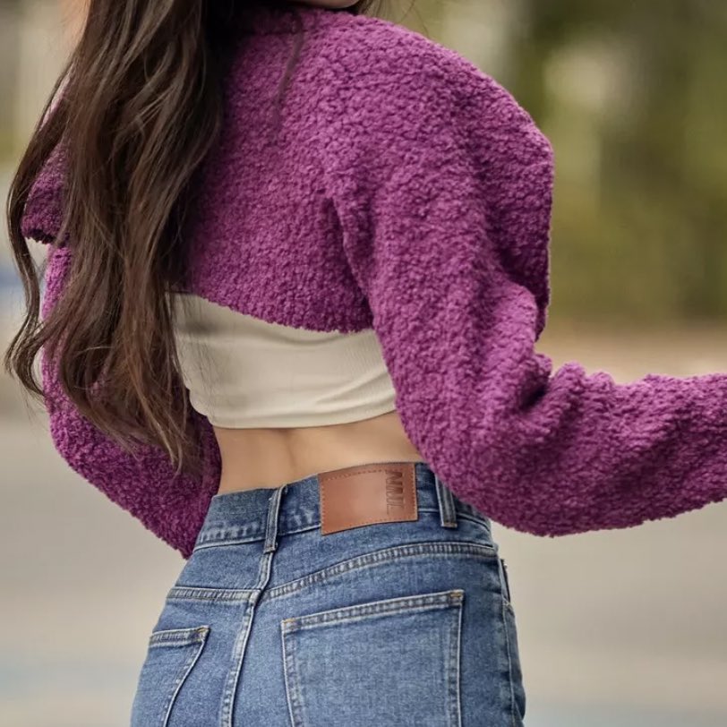 weirderday__'s tweet photo. normal secret🦋👀 lookie cardigan อย่างคิ้วท์ชอบมาก cardigan crop แบบนี้ใส่ง่ายใส่คลุมทั��เวลาใส่แขนกุดสายเดี่ยวได้เลย มี 2 สี สำหรับพีชก็เขียวเท่านั้น! น่าร้ากกก 690฿ https://t.co/6tAKYRlFt4 https://t.co/LbqEuvSBws