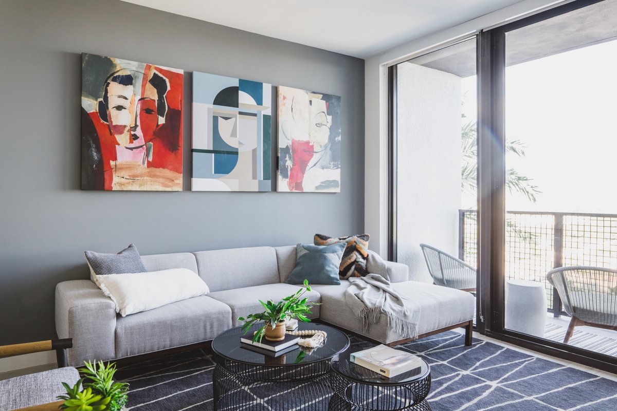 ModeraFlagler's tweet image. Our apartment homes feature large windows for plentiful natural light. Call us today to schedule your tour