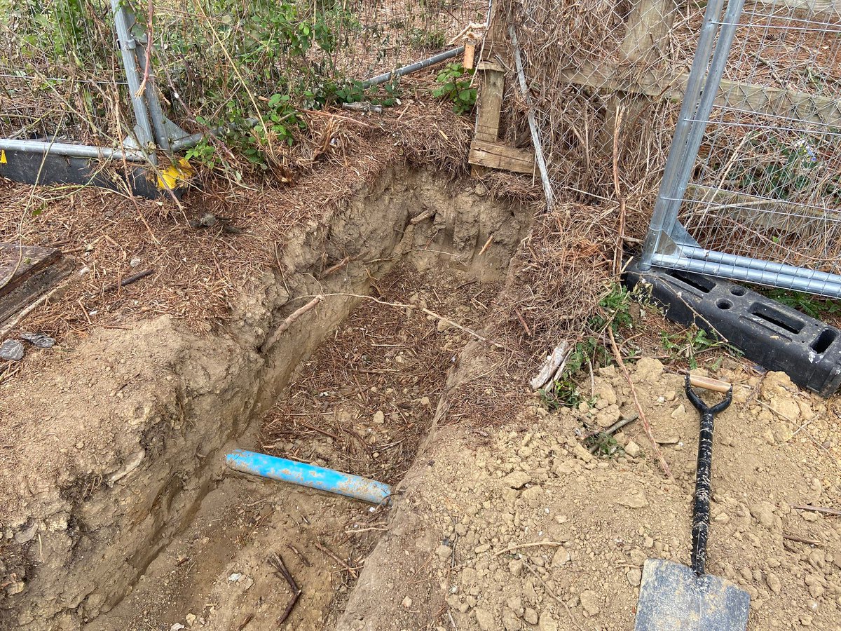 Always expect the unexpected!

On site you may come across pipes that you were not expecting

These pipes are often missing from maps of utility companies

Come with us on this property journey

#property #newbuild #development #investment #leadinghomes #opportunity