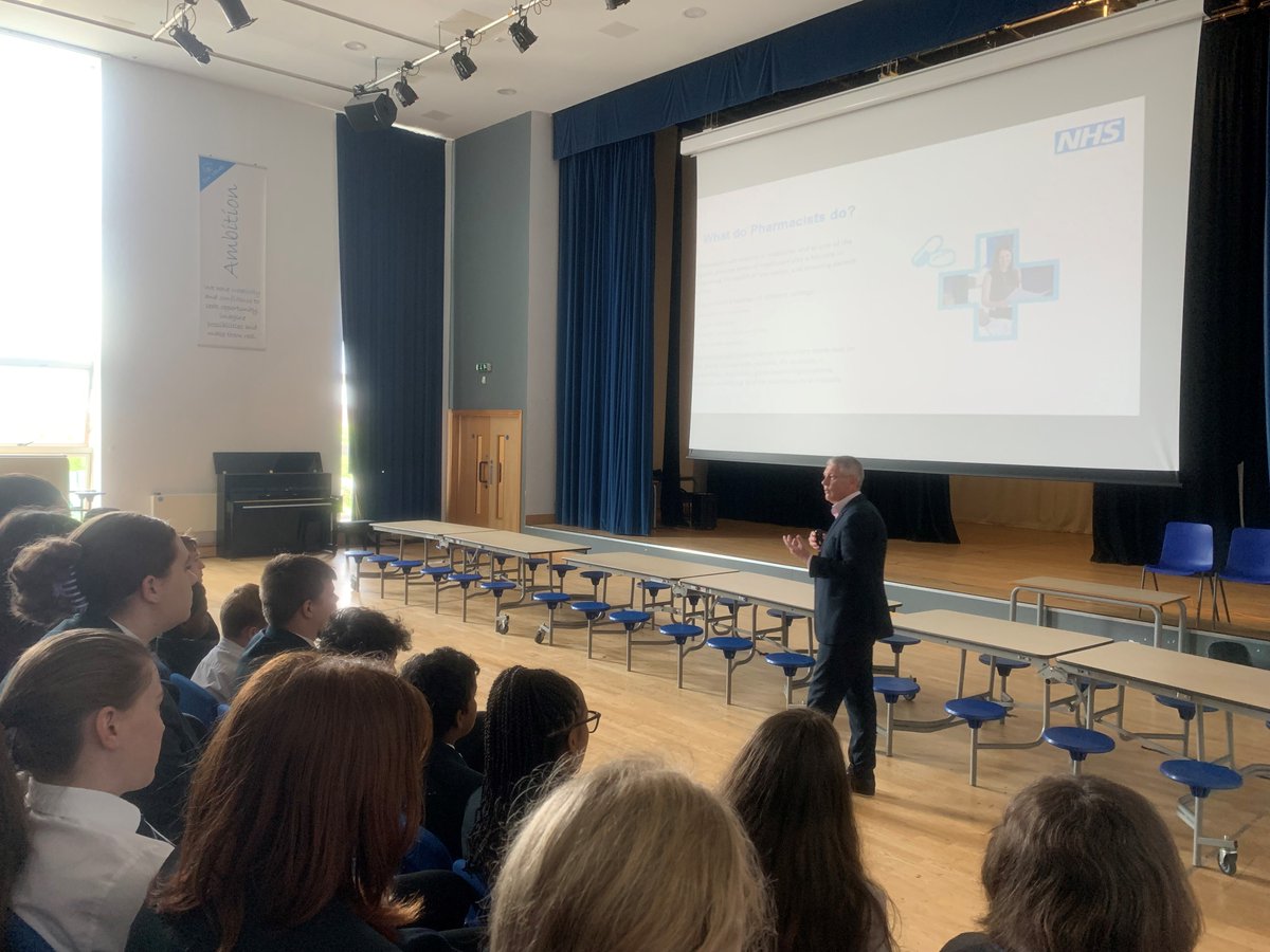 We were honoured to host Dr Bruce Warner, Deputy Chief Pharmaceutical Officer for NHS England, who gave an inspirational lecture to our KS3 students about careers in pharmacy. He was impressed by their engagement, insightful questions and impeccable behaviour. @BruceWarner