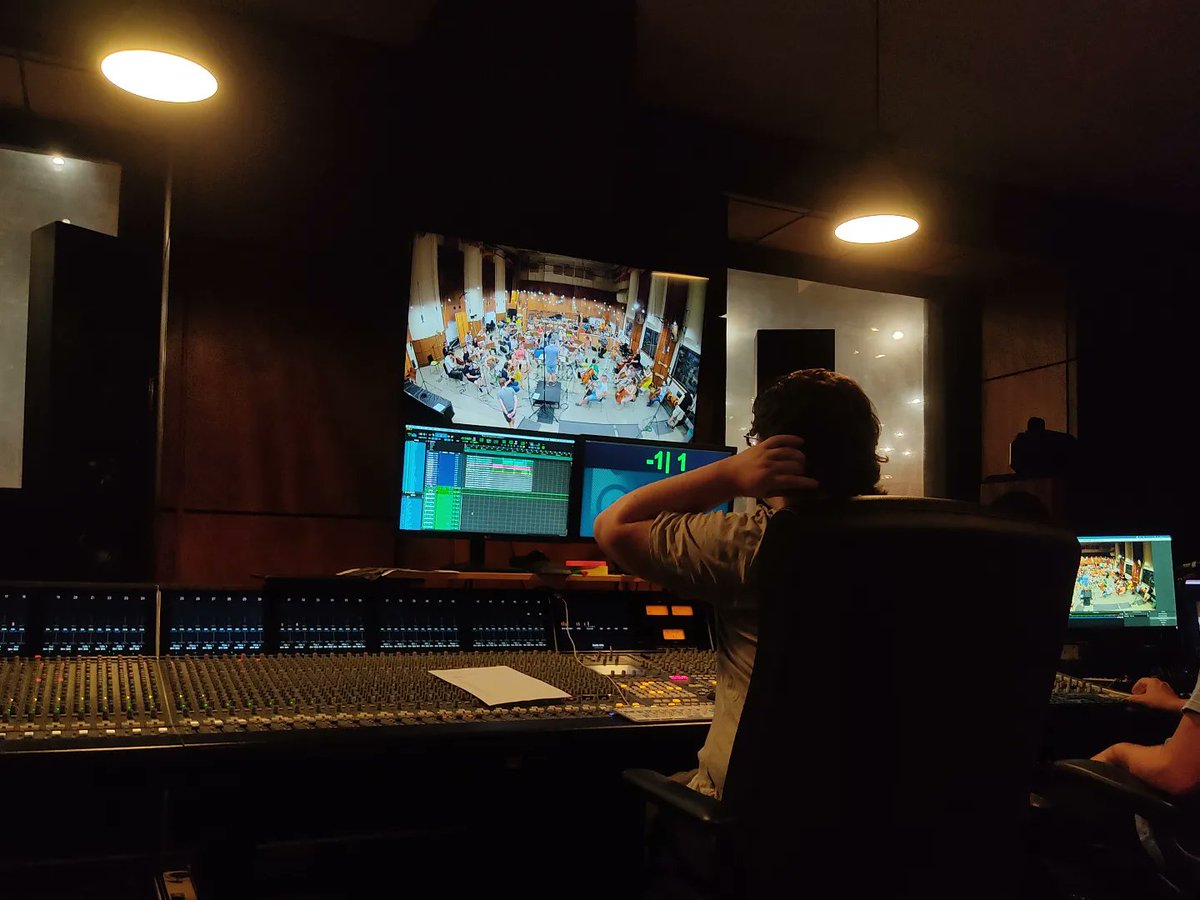 Balamusician's tweet photo. Yayy!! Long awaited day❤
We have recorded The Grand #BudapestScoring Orchestra for my upcoming feature film #Theerkadharishi ❤
It was one such experience to listen them live! Thank you so much #srisaravanafilms and #Sathish sir for making this happen🙏
#balasubramaniang https://t.co/tNBeGYxkE9
