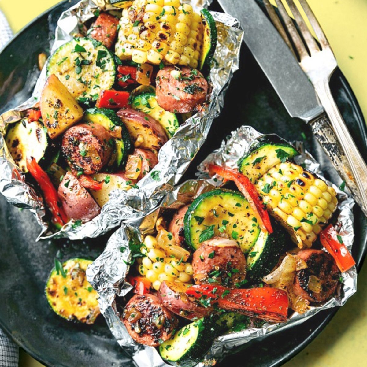 Want a meal that's the complete package? Our Easy Tin Foil Turkey Sausage and Veggie recipe's got it all. bit.ly/3OSnYKA