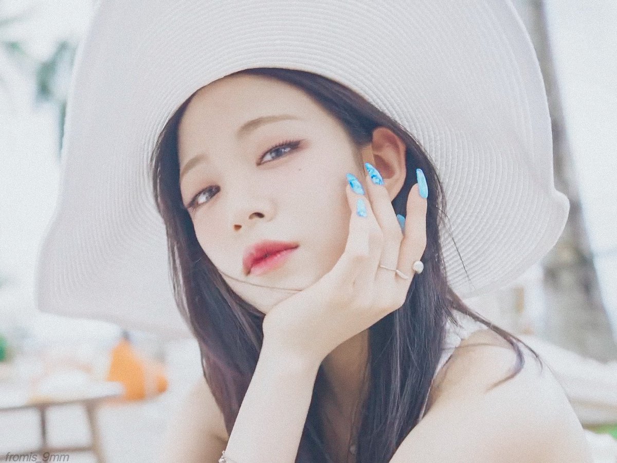 #이채영​ #LEECHAEYOUNG​
#프로미스나인 #fromis_9