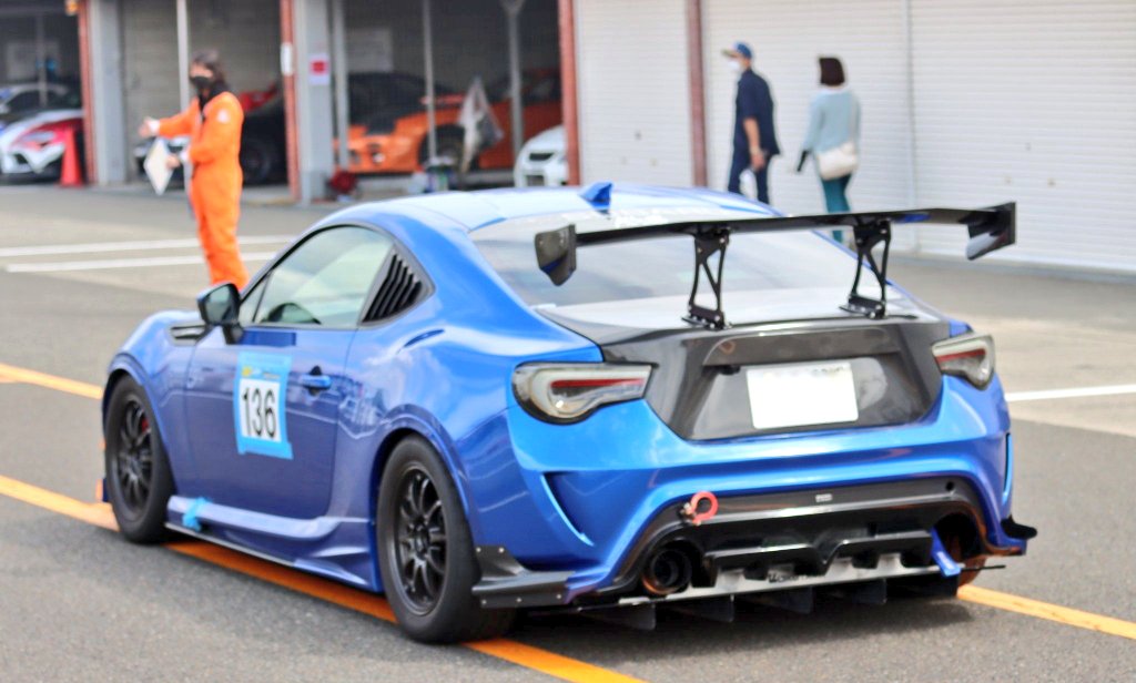 和 Brz改 リアウイングが魅力的選手権 Pro Composite製 翼端板は2種類持ってるのでお好みで付け替えも W و ｸﾞｯ T Co H4f66sbsz5 Twitter