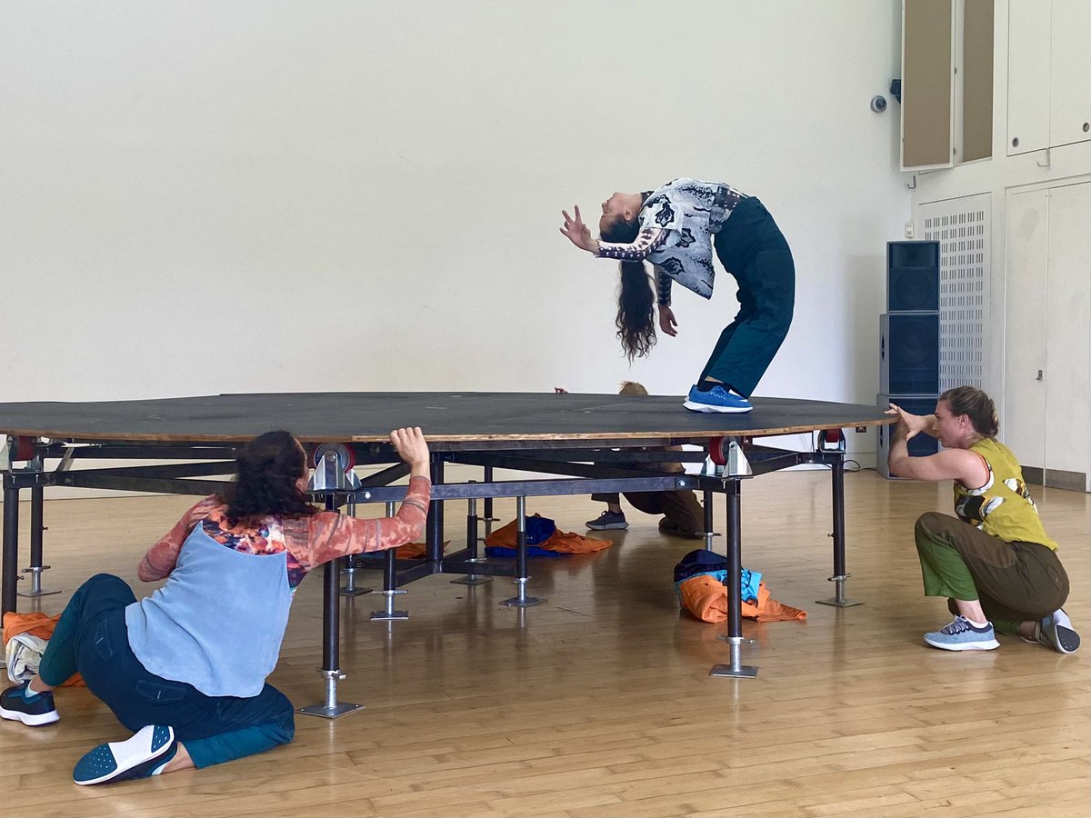 PointEastleigh's tweet photo. We’ve just been lucky enough to see the new work @FeetGroundDance have been developing in our #creationspace Mesmerising & poignant… can’t wait to see more from this company and this piece! https://t.co/ME0cXoPe8P