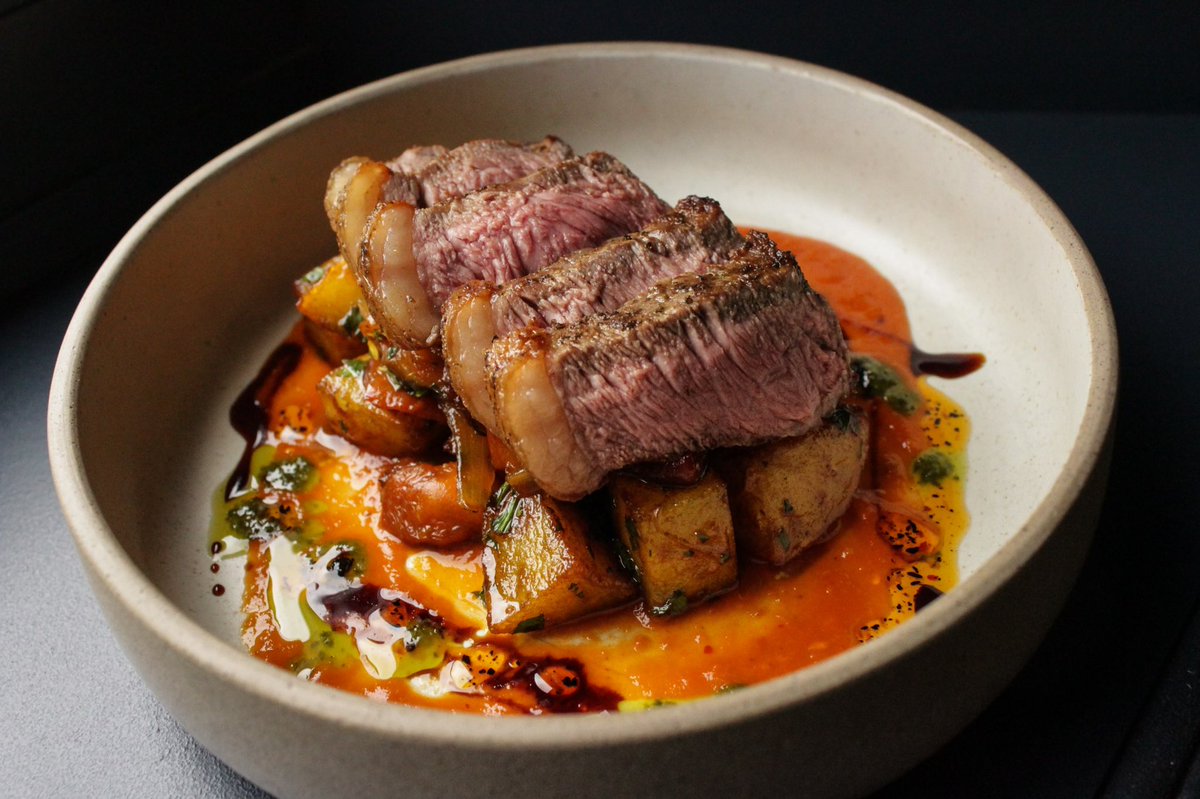 Mark has been busy with this special. Rump and  loin of beef sealed in beef dripping and aged for 30 days. The result is incredible steak! Here’s the first special - Picanha Steak with Patatas a lo pobre. We have booking availability for tomorrow enginesocial.co.uk/make-a-reserva…