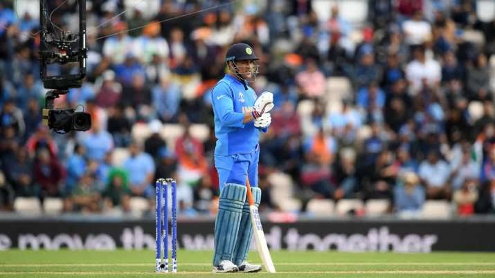 hiya_verse's tweet photo. The captain 
The wicket keeper 
The finisher 

All ability in one person 
That's MSD
#HBDIconOfMillionsDhoni 
FACE OF INDIAN CRICKET MSD
@msdhoni #MSDhonibirthday https://t.co/PH0CSl1nxj