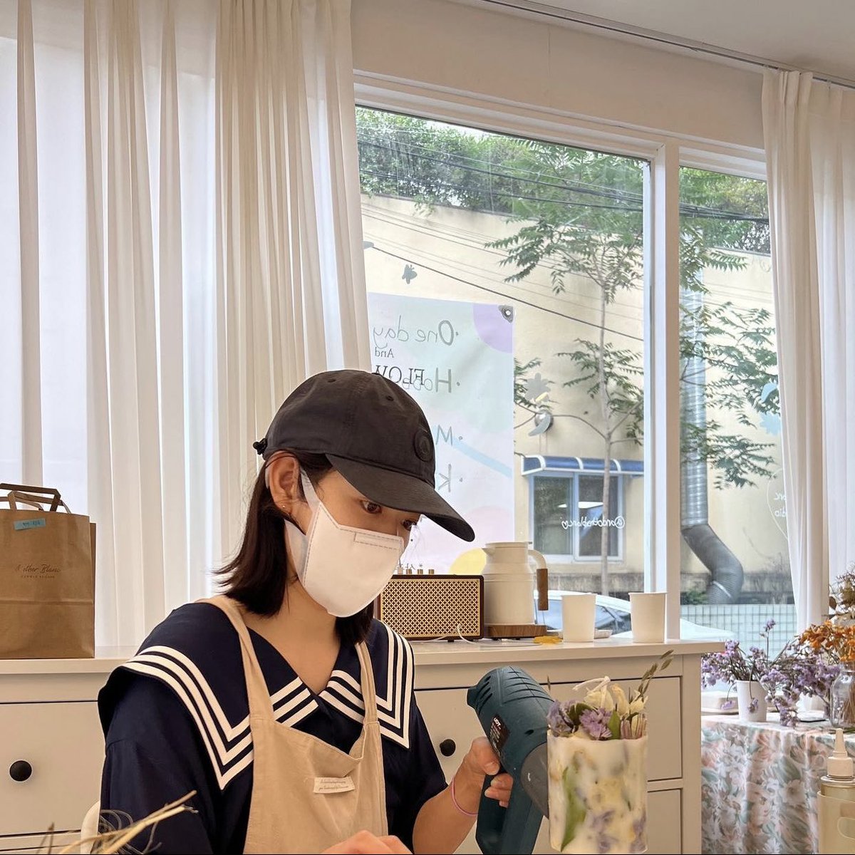 kdrama_menfess's tweet photo. •kdm• PARK SHIN HYE UPDATE GAIS 😭😭 GEMES BANGET MASIH KEK BOCIL, PADAHAL EMAK ANAK 1 😭 https://t.co/IDtFq5EBsz