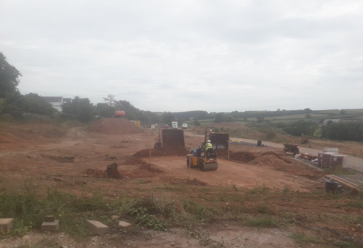 Work has begun on our £7.2m contract of 23 homes in #Exmouth for Blue Cedar Homes. We are looking forward to seeing the beautiful Orcombe Gardens take shape in the coming weeks.

Get in touch here: bit.ly/3RhsWCn

<a href="/LHCDesignUK/">LHC Design</a> | @hydrocknews 

#newhomes #retirement