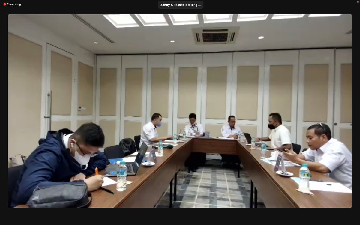 djpt_kkp's tweet photo. Sebelumnya (4/7) telah dilakukan kick off meeting appraisal mission Proyek Integrated Fishing Port and International Fish Market (IFP-IFM) Phase-I yang dipimpin langsung Dir Kepelabuhanan Perikanan Tri Aris Wibowo bersama @isdbindonesia

 #KKPAccelerate #BanggaJadiNelayan https://t.co/zHxBcWuoZ1