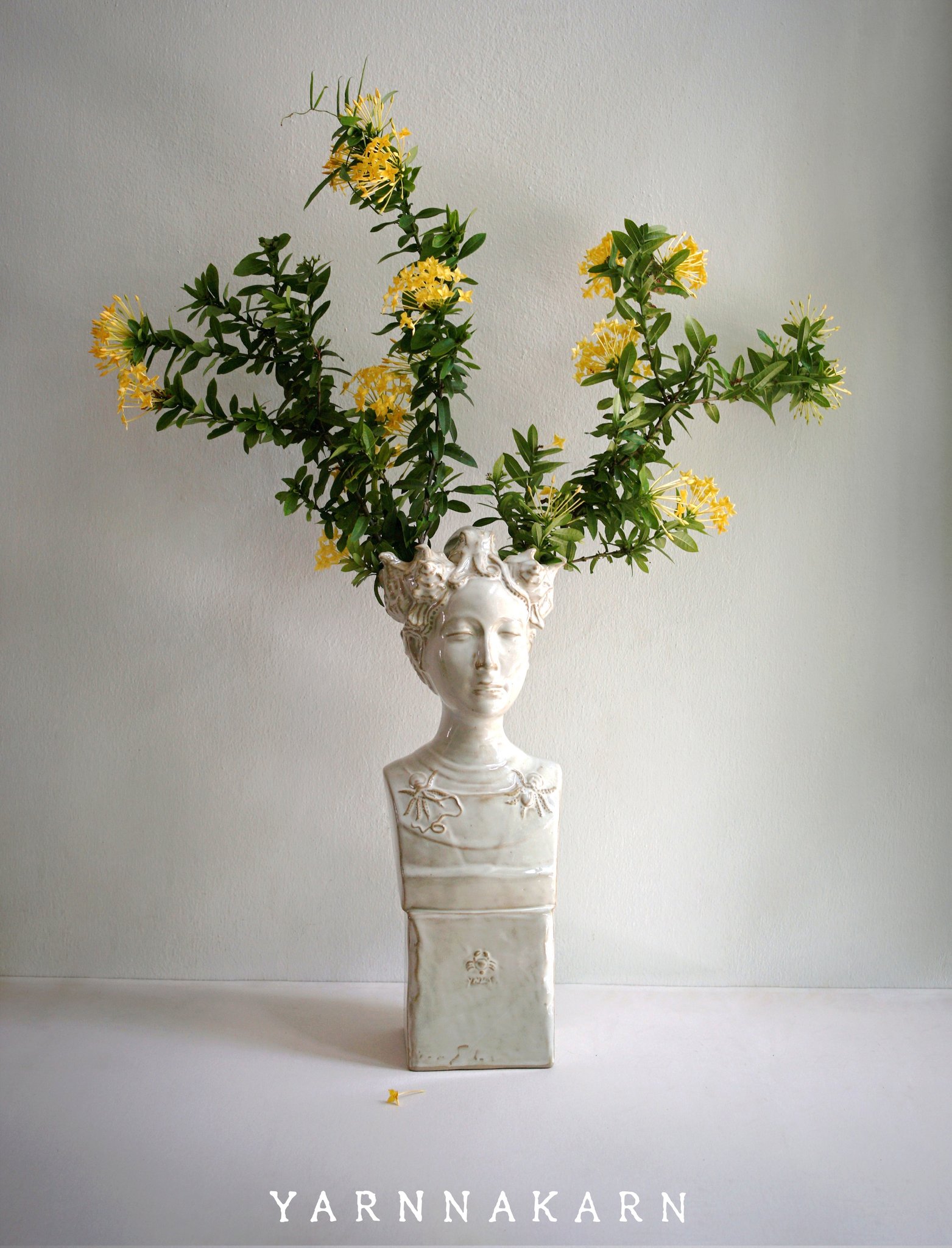 Yarnnakarn 花瓶　フラワーベース ヤナカーン 本当は教えたくない！最高にエモいフラワーベース。 | はっかあめろぐ。