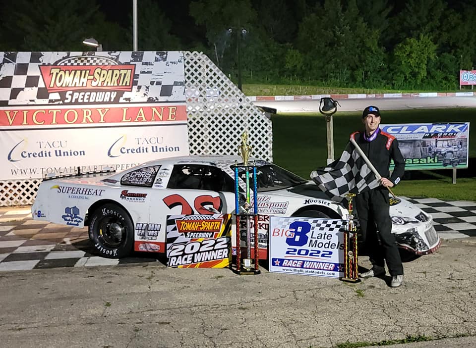 Pulled off our first @big8series win this past Friday night at @TomahSpartaRace! 

#JonesDairy #pathfinderchassis #AdvancedEngineConcepts